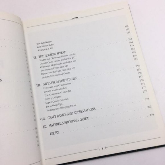 Family Circle Craft Book Christmas Treasury - Picture 3 of 8